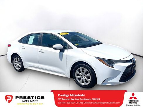 Used 2024 Toyota Corolla LE FWD image 1
