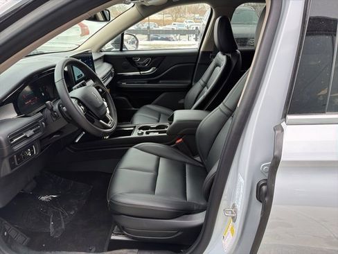 New 2026 Lincoln Corsair Premiere image 8