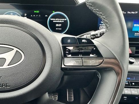 New 2025 Hyundai Elantra SEL FWD image 14