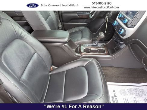 Used 2015 GMC Canyon SLT image 24