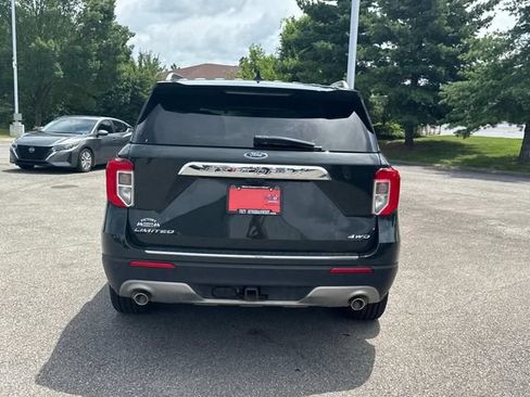 Used 2023 Ford Explorer Limited w/ Equipment Group 301A AWD/4WD image 6