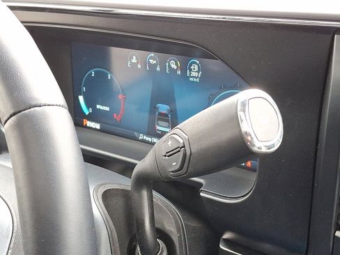 Used 2024 Ford F250 Lariat w/ Lariat Ultimate Package image 28