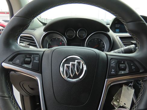 Used 2015 Buick Encore Convenience FWD image 27