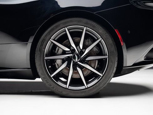 Used 2019 Aston Martin DB11 Volante RWD image 23