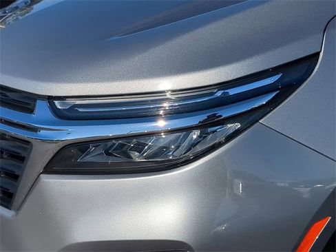 Used 2024 Chevrolet Equinox LT image 10