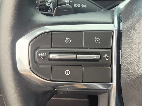 Used 2026 GMC Acadia Elevation FWD image 24