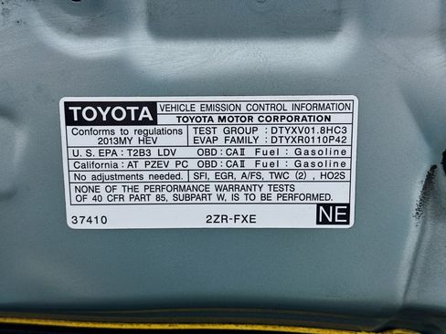 Used 2013 Toyota Prius Three image 19