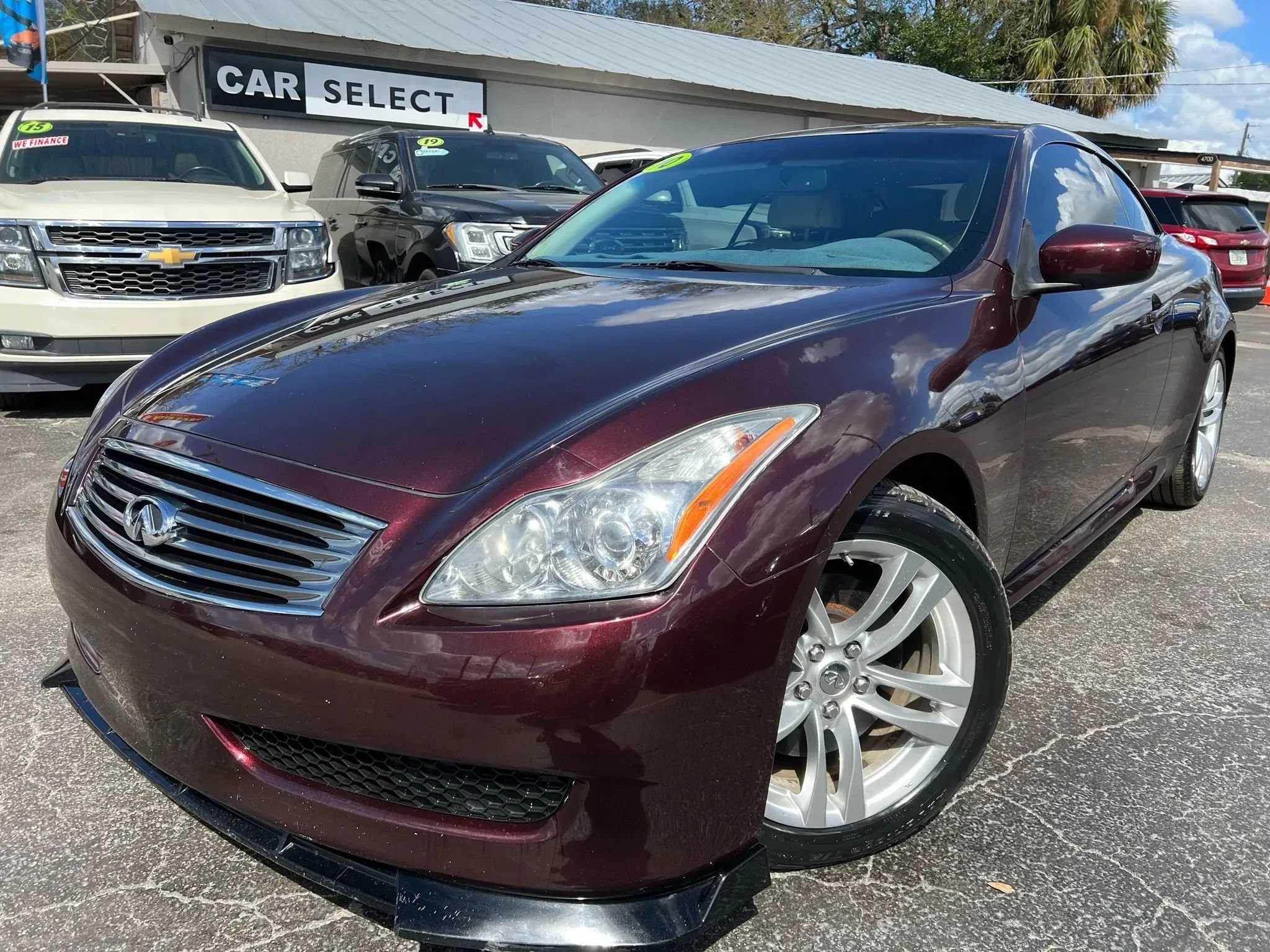 Used 2010 INFINITI G37 Convertible w/ Premium Pkg RWD image 1