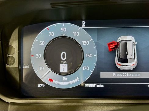Used 2026 Land Rover Range Rover Velar Dynamic SE AWD/4WD image 13