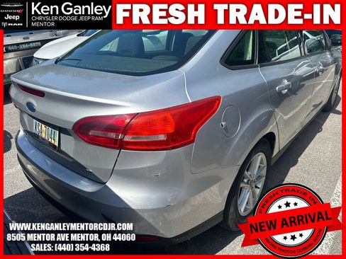 Used 2015 Ford Focus SE FWD image 9