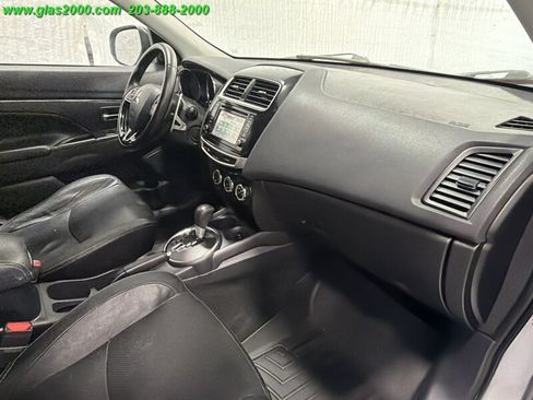Used 2017 Mitsubishi Outlander Sport SEL AWD/4WD image 5