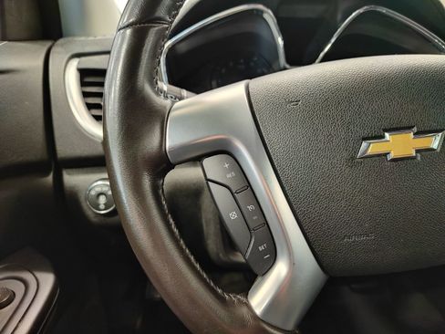 Used 2017 Chevrolet Traverse LT w/ Style and Technology Package image 23
