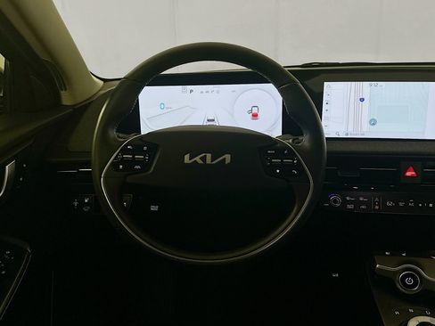 Used 2024 Kia EV6 Wind w/ Wind Technology Package image 17