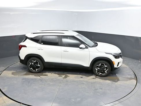 Used 2025 Kia Seltos S image 45