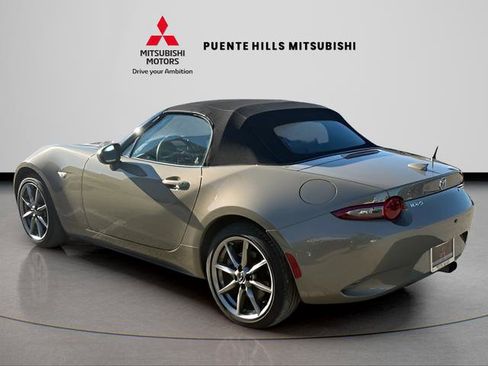 Used 2023 MAZDA MX-5 Miata Grand Touring image 8