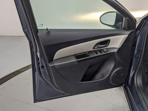 Used 2014 Chevrolet Cruze LT image 33