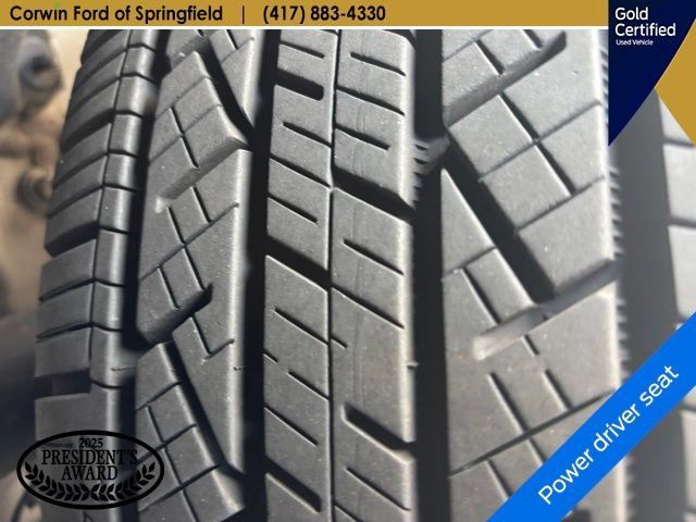 Used 2023 Ford Explorer XLT w/ Equipment Group 202A AWD/4WD image 11