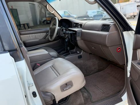 Used 1997 Toyota Land Cruiser Sport Utility 4D image 23