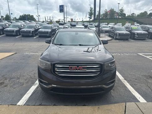 Used 2017 GMC Acadia SLT AWD/4WD image 2