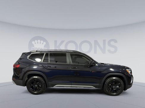 Used 2024 Volkswagen Atlas Peak Edition SEL AWD/4WD image 8
