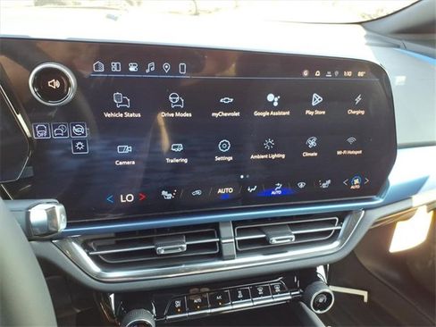 New 2026 Chevrolet Equinox EV LT image 11