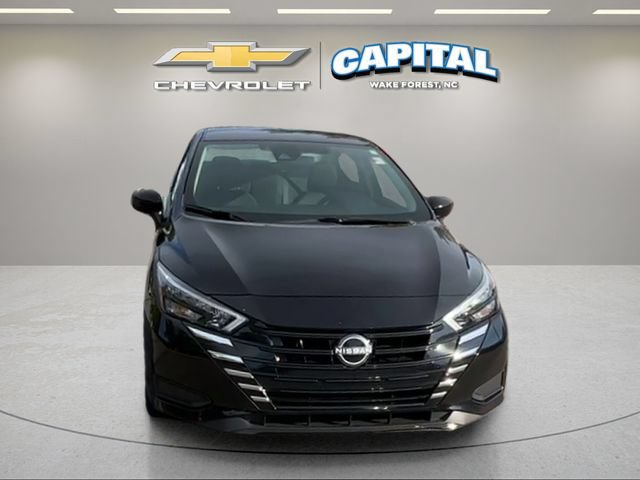Used 2025 Nissan Versa SV FWD image 8