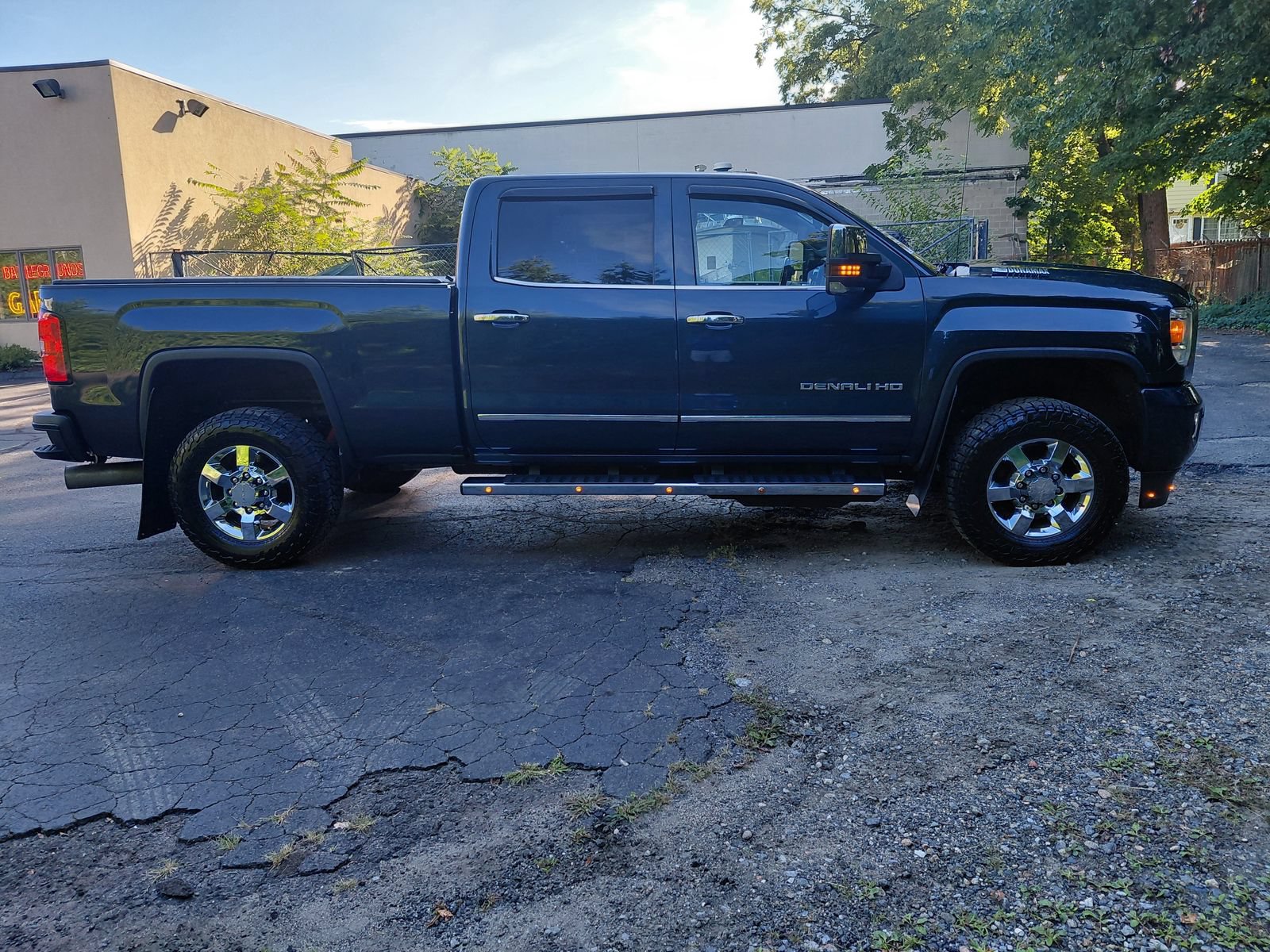 Used 2018 GMC Sierra 3500 Denali w/ Duramax Plus Package AWD/4WD image 37