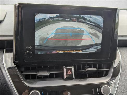 Used 2024 Toyota Corolla LE FWD image 14