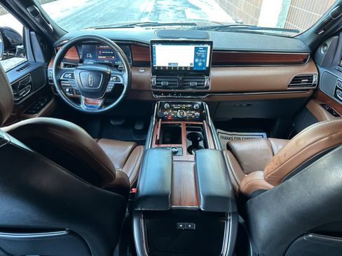 Used 2023 Lincoln Navigator L Reserve image 14