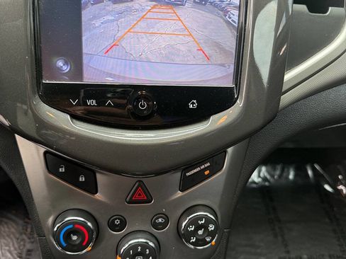 Used 2015 Chevrolet Cruze LT image 14