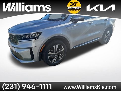 Used 2024 Kia Sorento EX AWD/4WD image 1