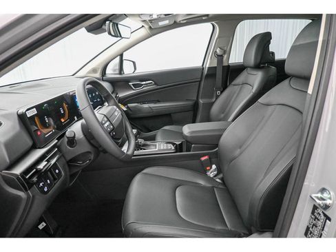 New 2026 Kia Sportage EX w/ EX Panorama Roof Package image 17