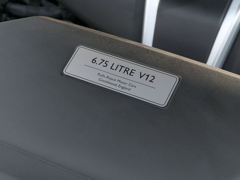 Used 2022 Rolls-Royce Cullinan image 44