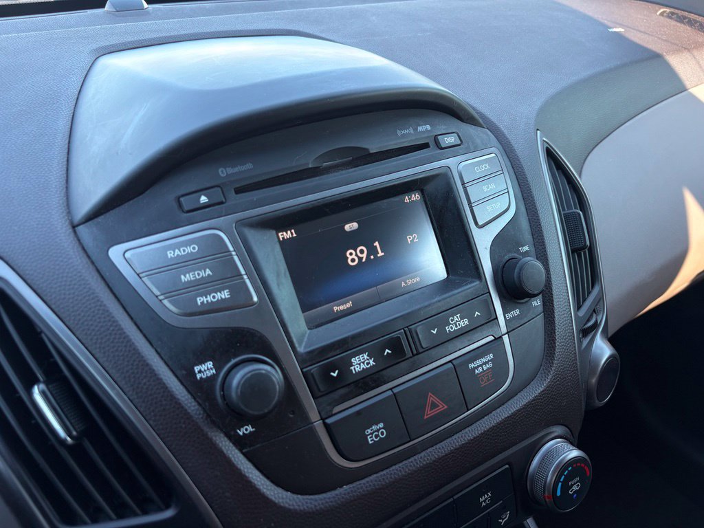 Used 2015 Hyundai Tucson SE FWD image 16