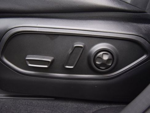 Used 2024 Jeep Grand Cherokee Altitude AWD/4WD image 22