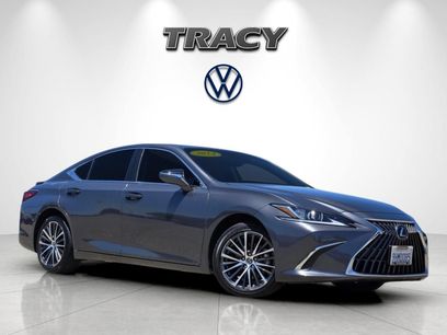 Used 2024 Lexus ES 300h w/ Premium Package