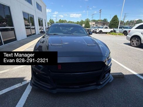 Used 2019 Ford Mustang GT Premium w/ GT Performance Package RWD image 4