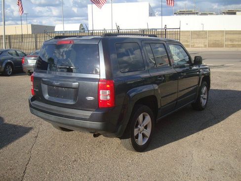 Used 2014 Jeep Patriot Latitude w/ Sun/Sound Group AWD/4WD image 5
