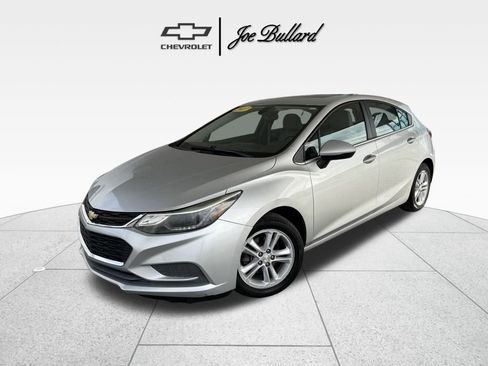 Used 2017 Chevrolet Cruze LT w/ Sun And Sound Package image 1