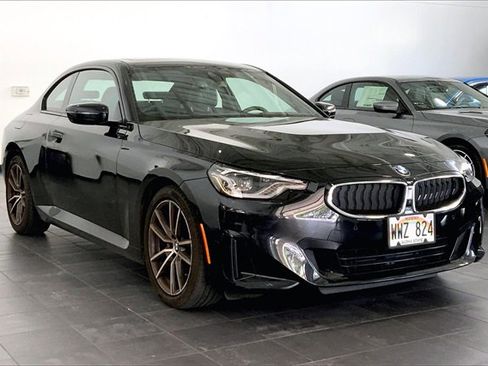 Used 2023 BMW 230i Coupe w/ Premium Package image 2