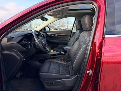 Used 2023 Buick Envision Avenir image 7