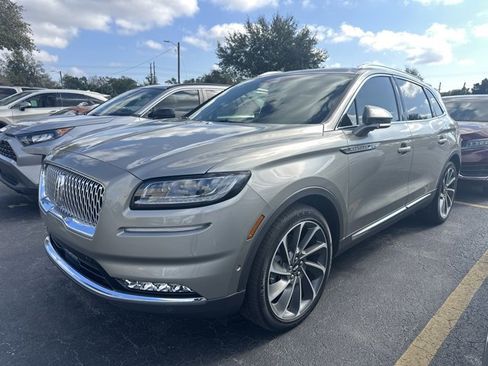 Certified 2023 Lincoln Nautilus Reserve w/ Equipment Group 202A image 4