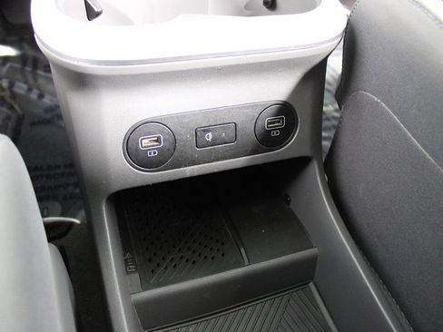 Used 2024 Hyundai Ioniq 5 SEL RWD image 14