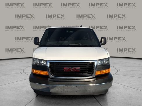 Used 2023 GMC Savana 2500 image 8