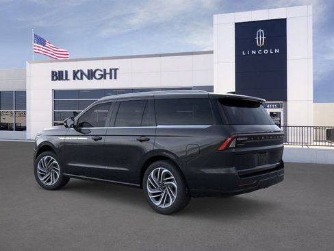 New 2025 Lincoln Navigator Reserve image 4