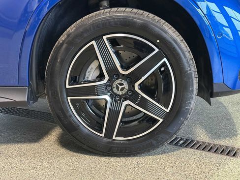 Used 2024 Mercedes-Benz GLC 300 4MATIC image 9