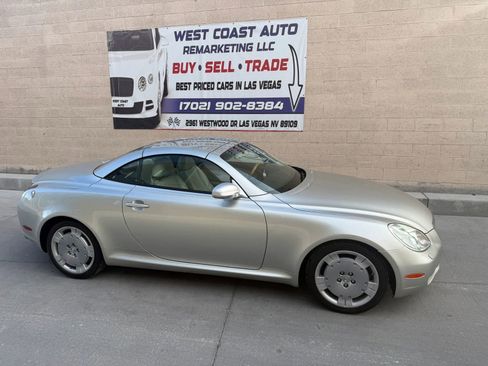 Used 2003 Lexus SC 430 Convertible RWD image 3