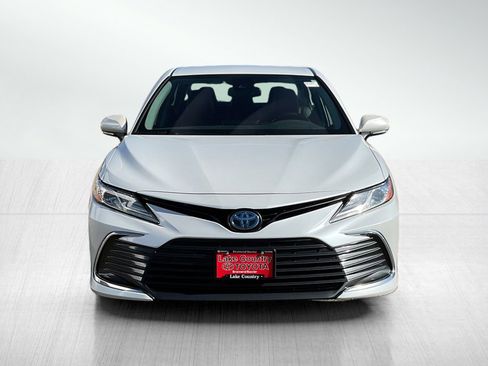 Used 2022 Toyota Camry XLE w/ Cold Weather Package FWD image 8