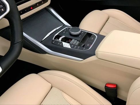 Certified 2025 BMW 430i Convertible w/ M Sport Package RWD image 22