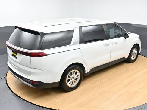 Used 2022 Kia Carnival LX FWD image 43
